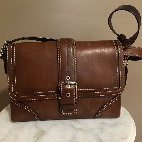 Coach Handbags - Coach leather crossbody bag